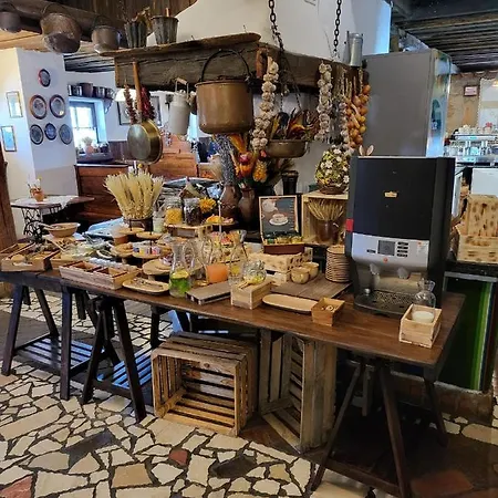 Gosciniec Oycowizna Lesznowola (Masovia)